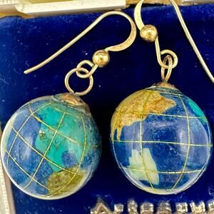 Vintage gold plated semiprecious gemstones inlay globe earth hook drop earrings
